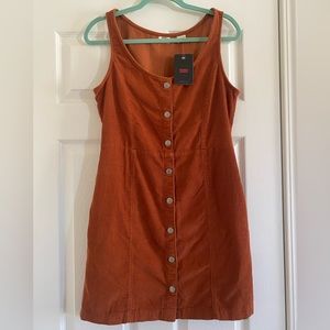 *SOLD* NWT Levi’s Corduroy Dress